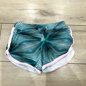 Agatha Cub gender neutral shorts 4/5